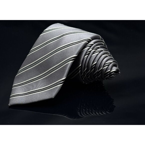 Donald J. Trump Collection Silver Tie Width 3.5" Length 61” - Picture 5 of 6